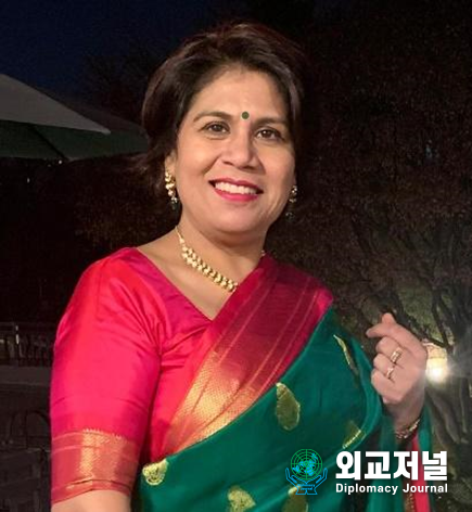 &nbsp;Surabhi Kumar, spouse of Ambassador Amit Kumar of India in Seoul