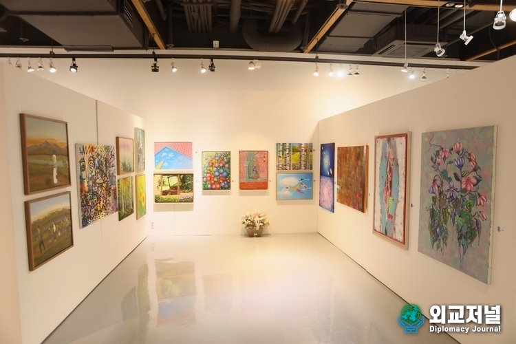 Works exhibited at the 26th World Peace Art Exhibition