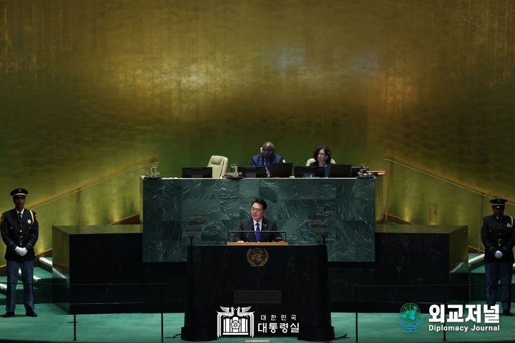 President Yoon Suk-yeol delivers the 78th keynote speech at the UN General Assembly plenary session on Sept. 20.