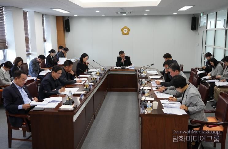 11월 5일 정례간담회 개최